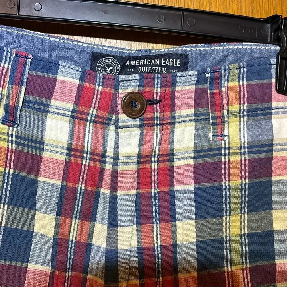 American Eagle Men’s Shorts Size 34